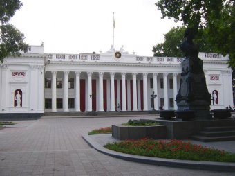 Завтра избирательные участки будут работать с 8:00 до 20:00