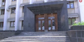 Чего боится Палица: Одесскую ОГА укрепляют мешками с песком (видео)