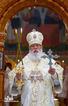 Митрополит Агафангел совершил Божественную литургию в Свято-Успенском монастыре