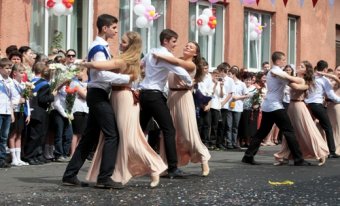 В одесских школах прозвенел последний звонок