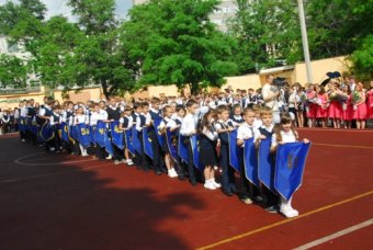 Олег Брындак: Сегодня выпускники делают шаг в новую самостоятельную жизнь (фото)