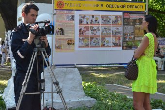 Из-за дождя в Одессе чуть не сорвался рекорд по приготовлению самой большой окрошки (фото)