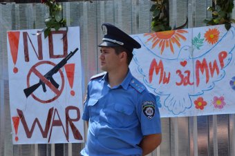 Над Куликовым полем взмыли белые голуби и черные шары – одесситы почтили память погибших 2 мая (фото)