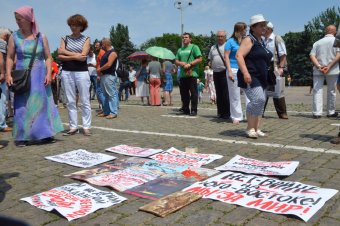Над Куликовым полем взмыли белые голуби и черные шары – одесситы почтили память погибших 2 мая (фото)