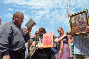 Над Куликовым полем взмыли белые голуби и черные шары – одесситы почтили память погибших 2 мая (фото)