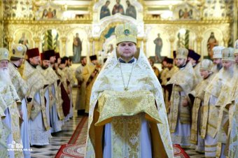 Митрополит Агафангел совершил Божественную литургию в Спасо-Преображенском кафедральном соборе (фото)