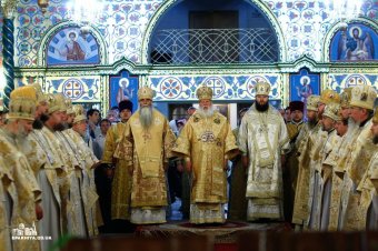 Митрополит Агафангел совершил Божественную литургию в Спасо-Преображенском кафедральном соборе (фото)