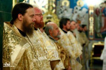 Митрополит Агафангел совершил Божественную литургию в Спасо-Преображенском кафедральном соборе (фото)