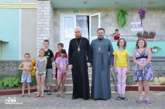 Одесская епархия помогает детям-беженцам Луганска и Донецка