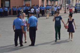 Что происходит у Дюка? Зачем столько милиции? (фото)