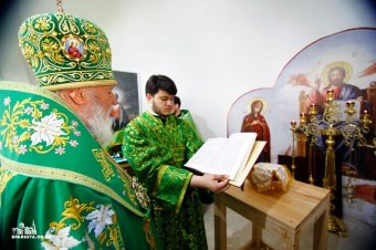 Митрополит Агафангел совершил освящение временного храма