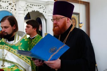 Митрополит Агафангел совершил освящение временного храма