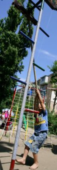 В Одессе восстановили уникальную детскую площадку
