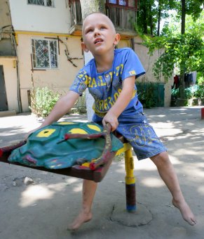 В Одессе восстановили уникальную детскую площадку
