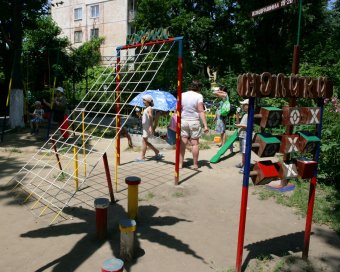 В Одессе восстановили уникальную детскую площадку