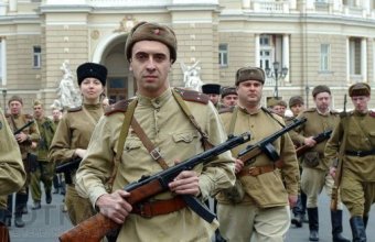 Семья погибшего Евгения Лосинского подарила оборудование больнице