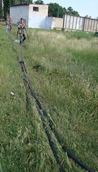 На Кучурганском лимане пограничники выловили 2 километровый трубопровод и 400 литров спирта (фото)
