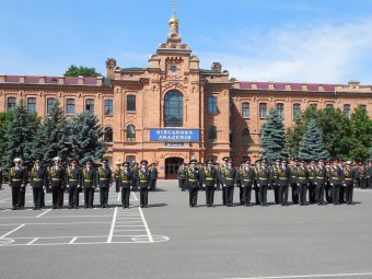 В Одессе состоялся торжественный выпуск курсантов Военной  академии (фото)