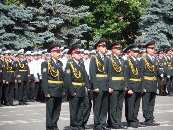 В Одессе состоялся торжественный выпуск курсантов Военной  академии (фото)