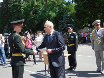 В Одессе состоялся торжественный выпуск курсантов Военной  академии (фото)