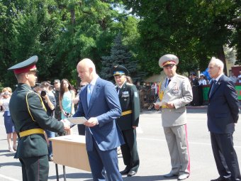 В Одессе состоялся торжественный выпуск курсантов Военной  академии (фото)