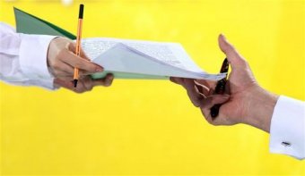Теперь чиновники населению предоставляют ровно 51 услугу
