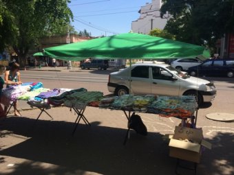 В Одессе продолжается демонтаж незаконных объектов торговли (фото)