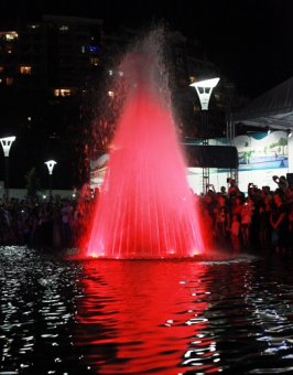 Летнюю прохладу одесситам и гостям города дарят 20 фонтанов (фото)