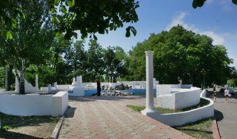 Летнюю прохладу одесситам и гостям города дарят 20 фонтанов (фото)