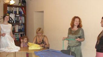 Одесский психолог: «Мужчине трудно уважать и полюбить женщину в короткой юбке»