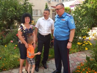 Одесские милиционеры-железнодорожники взяли под опеку Дом ребенка «Солнышко» (фото)