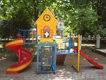 Одесские милиционеры-железнодорожники взяли под опеку Дом ребенка «Солнышко» (фото)
