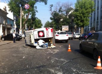 Авария в центре Одессы: два человека госпитализированы