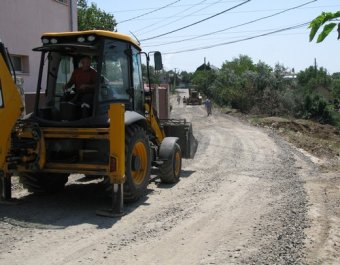 На поселке Шевченко начался ремонт улицы Соляной (фото)