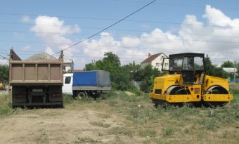 На поселке Шевченко начался ремонт улицы Соляной (фото)