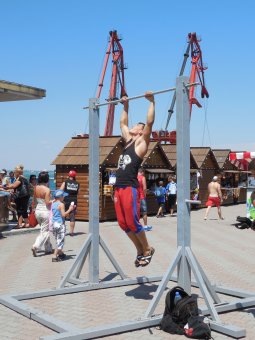 В Одессе стартовал ежегодный Чемпионат Украины по Street Workout (фото)