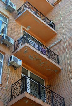 Чисто одесские балконы (40 фото)