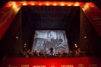 На Потемкинской показывали «Шантаж» Хичкока