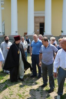 В Болградском районе одесский губернатор пообещал отремонтировать дороги 
