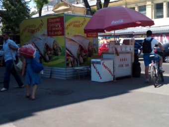 В Одессе продолжается демонтаж незаконных объектов торговли