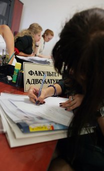 Стартовала вступительная кампания в одесские вузы (фото)
