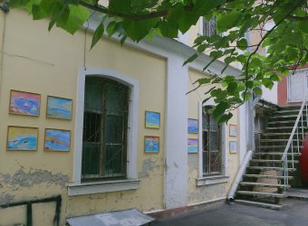В Одесском дворике открылась выставка детского рисунка (фото)