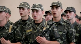 Курсанты принимают присягу 