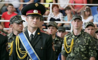 Курсанты принимают присягу 