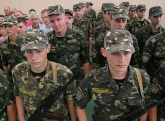 Курсанты принимают присягу 