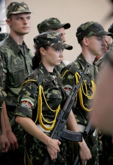 Курсанты принимают присягу 