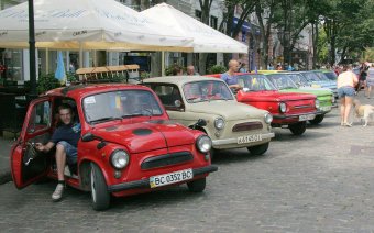 В Одессе прошел парад ретро автомобилей (фото)