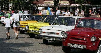 В Одессе прошел парад ретро автомобилей (фото)