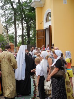 Митрополит Агафангел освятил храм на территории горбольницы № 3 (фото)