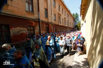 Митрополит Агафангел совершил Божественную литургию в храме в честь Казанской иконы Божией Матери на Пересыпи